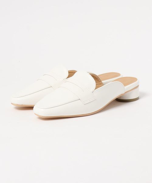 KOBE LETTUCE（コウベレタス）の「コインローファーバブーシュ（サンダル・レディース・ブラック/ブラウン系その他/ベージュ系その他/ホワイト/シルバー/その他・L/LL/M/S）」の2枚目の写真