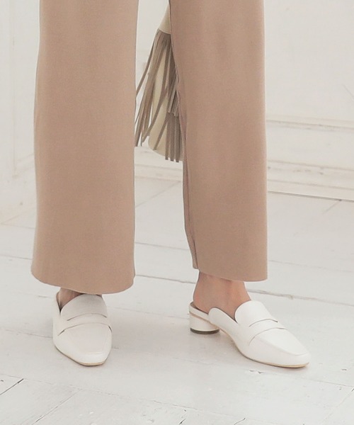 KOBE LETTUCE（コウベレタス）の「コインローファーバブーシュ（サンダル・レディース・ブラック/ブラウン系その他/ベージュ系その他/ホワイト/シルバー/その他・L/LL/M/S）」の11枚目の写真