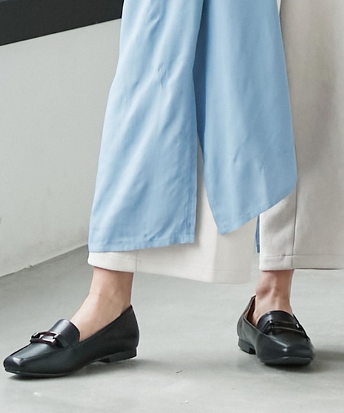 KOBE LETTUCE（コウベレタス）の「スクエアトゥバックルローファー（ローファー・レディース・ブラック/アイボリー/キャメル/ゴールド系その他・LL/S/M/L）」の8枚目の写真