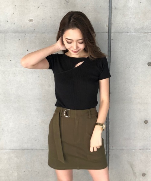 ENVYM(アンビー)の「イレギュラーカットTOPS(Tシャツ/カットソー・レディース・ブラック/ベージュ/ホワイト・FREE)」の7枚目の写真