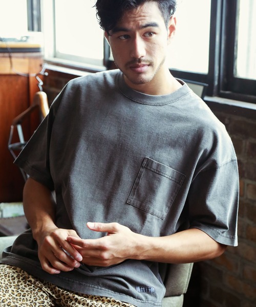BAYFLOW(ベイフロー)の「WEB限定 USAコットンピグメントビッグTシャツ(Tシャツ/カットソー・メンズ・ブラック/ベージュ/グレー/レッド/ブルー・MEDIUM/LARGE)」の2枚目の写真