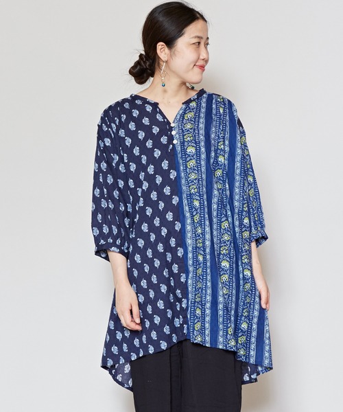 チャイハネ(チャイハネ)の「【チャイハネ】コットンドビー ブロックプリントチュニック(チュニック・レディース・キャメル/ネイビー/パープル・FREE)」の1枚目の写真