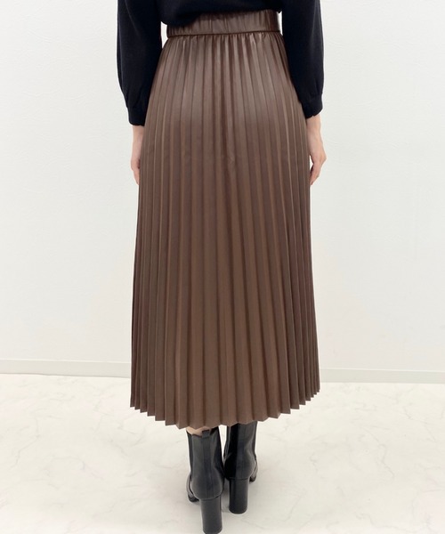 archives（アルシーヴ）の「フェイクレザープリーツスカート（スカート・レディース・ブラック/ベージュ/ブラウン・MEDIUM）」の17枚目の写真