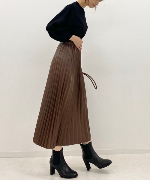 archives（アルシーヴ）の「フェイクレザープリーツスカート（スカート・レディース・ブラック/ベージュ/ブラウン・MEDIUM）」の12枚目の写真