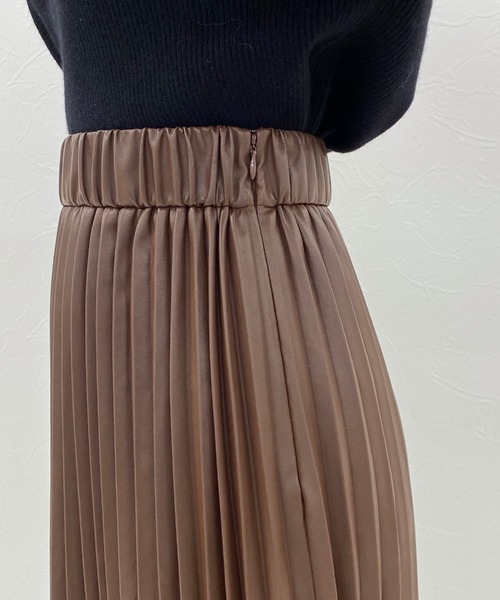 archives（アルシーヴ）の「フェイクレザープリーツスカート（スカート・レディース・ブラック/ベージュ/ブラウン・MEDIUM）」の5枚目の写真