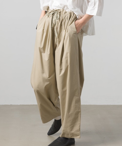 OMNES(オムネス)の「リーニエントタイプライター2枚仕立てパンツ(その他パンツ・レディース・ホワイト/ベージュ/チャコール・FREE)」の1枚目の写真