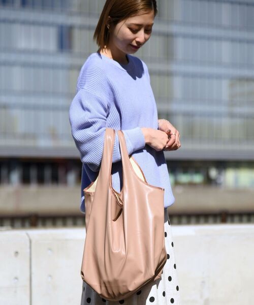 SHIPS（シップス）の「【WEB限定】SHIPS: Synthetic Leather エコバッグ（エコバッグ/サブバッグ・メンズ・ブラック/ベージュ/ネイビー・ONE SIZE）」の7枚目の写真