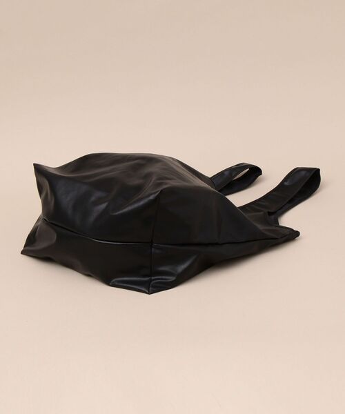 SHIPS（シップス）の「【WEB限定】SHIPS: Synthetic Leather エコバッグ（エコバッグ/サブバッグ・メンズ・ブラック/ベージュ/ネイビー・ONE SIZE）」の12枚目の写真