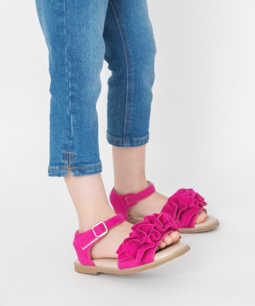 BRANSHES（ブランシェス）の「フリルサンダル（サンダル・キッズ・キャメル/フューシャピンク/ブラック/ライトグレー/ベージュ・17cm/18cm/20cm/19cm/15cm/16cm/21cm/14cm）」の5枚目の写真