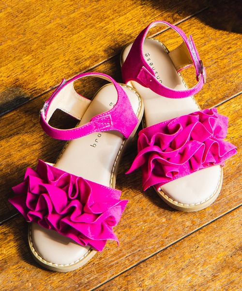 BRANSHES（ブランシェス）の「フリルサンダル（サンダル・キッズ・キャメル/フューシャピンク/ブラック/ライトグレー/ベージュ・17cm/18cm/20cm/19cm/15cm/16cm/21cm/14cm）」の16枚目の写真