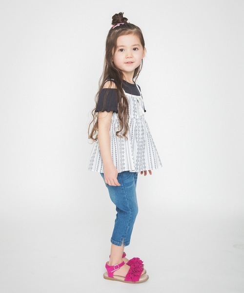 BRANSHES（ブランシェス）の「フリルサンダル（サンダル・キッズ・キャメル/フューシャピンク/ブラック/ライトグレー/ベージュ・17cm/18cm/20cm/19cm/15cm/16cm/21cm/14cm）」の17枚目の写真