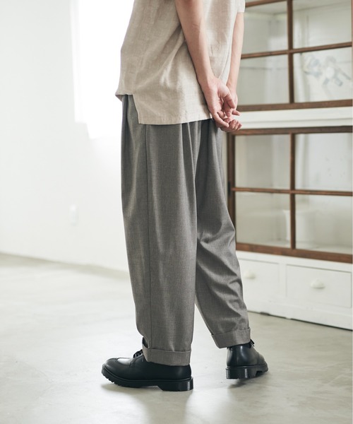 DOOPZ（ドープス）の「back tuck wide slacks PT /  バックタックワイドスラックスパンツ（スラックス・メンズ・チャコールグレー/グレイッシュベージュ・SMALL/MEDIUM/LARGE）」の9枚目の写真