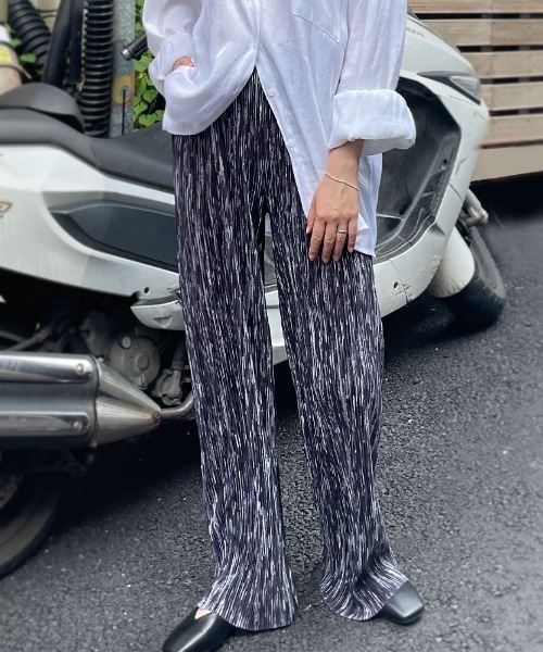 CEMONEMO（セモネモ）の「マルチパターン プリーツ イージーパンツ（その他パンツ・レディース・ブラック/ブルー/アイボリー/その他2/その他1/その他4/その他3・FREE）」の5枚目の写真