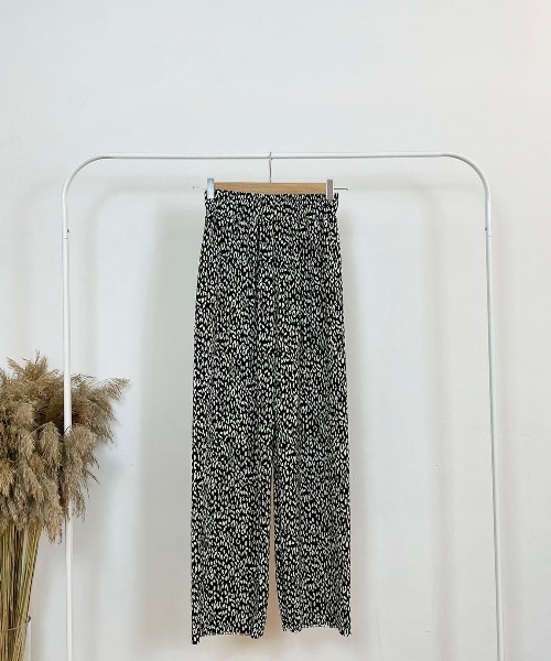 CEMONEMO（セモネモ）の「マルチパターン プリーツ イージーパンツ（その他パンツ・レディース・ブラック/ブルー/アイボリー/その他2/その他1/その他4/その他3・FREE）」の22枚目の写真