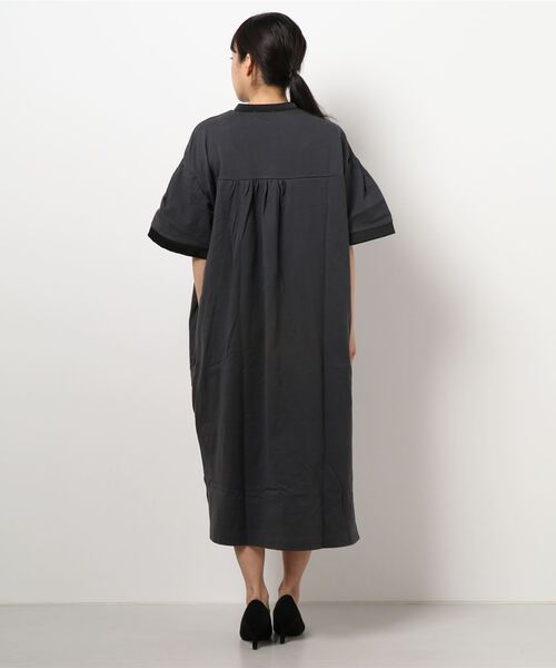 ROSE BUD（ローズバッド）の「チャイナデザインワンピース（ワンピース・レディース・ベージュ/グレー・FREE）」の3枚目の写真