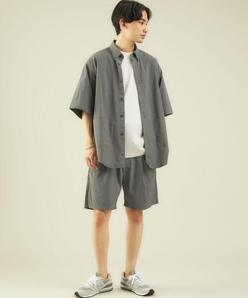 green label relaxing（グリーンレーベルリラクシング）の「OLT Livelihood Hang around ボタンダウン 半袖 シャツ ♯（シャツ/ブラウス・メンズ・モカ/ブラック/ダークグレー・X-SMALL/SMALL/LARGE/XX-LARGE/MEDIUM/X-LARGE）」の7枚目の写真