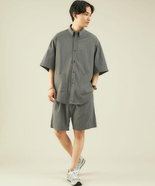 green label relaxing（グリーンレーベルリラクシング）の「OLT Livelihood Hang around ボタンダウン 半袖 シャツ ♯（シャツ/ブラウス・メンズ・モカ/ブラック/ダークグレー・X-SMALL/SMALL/LARGE/XX-LARGE/MEDIUM/X-LARGE）」の8枚目の写真