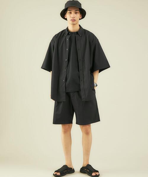 green label relaxing（グリーンレーベルリラクシング）の「OLT Livelihood Hang around ボタンダウン 半袖 シャツ ♯（シャツ/ブラウス・メンズ・モカ/ブラック/ダークグレー・X-SMALL/SMALL/LARGE/XX-LARGE/MEDIUM/X-LARGE）」の9枚目の写真