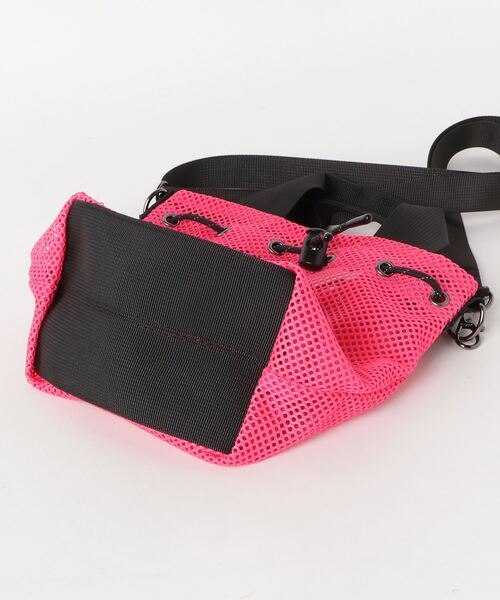 X-girl（エックスガール）の「MESH BUCKET SHOULDER BAG（ショルダーバッグ・レディース・ブラック/ピンク/ブルー・ONE SIZE）」の7枚目の写真