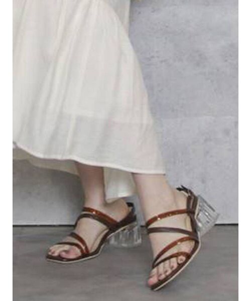 dazzlin（ダズリン）の「メニーストラップサンダル（サンダル・レディース・ブラウン/クリア・SMALL/MEDIUM/LARGE）」の6枚目の写真