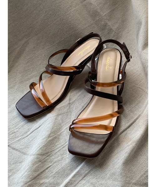 dazzlin（ダズリン）の「メニーストラップサンダル（サンダル・レディース・ブラウン/クリア・SMALL/MEDIUM/LARGE）」の2枚目の写真