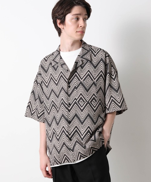 JUNRED（ジュンレッド）の「レトロパターンオープンカラーシャツ（シャツ/ブラウス・メンズ・ブラック/ブラウン/ベージュ/パープル・M/L）」の10枚目の写真