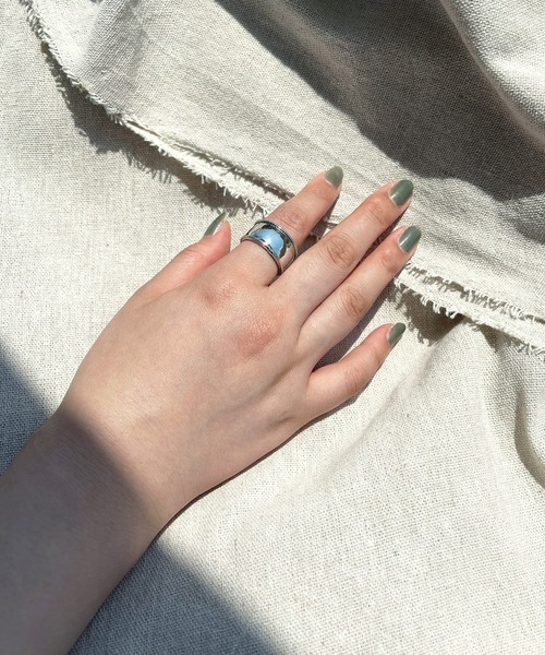 kutir(クティール)の「ワイドフレームリング(リング・レディース・ゴールド/シルバー・FREE)」の6枚目の写真