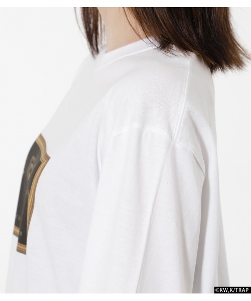 R4G（アールフォージー）の「［TVアニメ『東京リベンジャーズ』］SCENE PHOTO L/S TEE（Tシャツ/カットソー・メンズ・パープル/ホワイト・MEDIUM/LARGE/X-LARGE）」の14枚目の写真