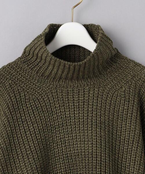 sulvam（サルバム）の「＜sulvam（サルバム）＞OVER タートルネック ニット（ニット/セーター・レディース・グレー/オリーブ・SMALL）」の4枚目の写真