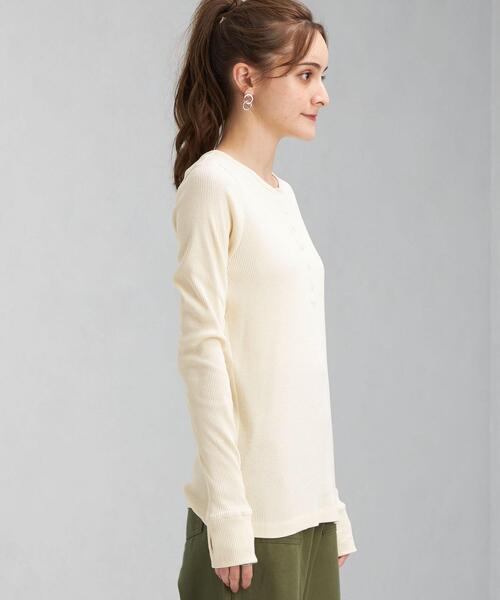 green label relaxing（グリーンレーベルリラクシング）の「ローシルク リブ プルオーバー カットソー（Tシャツ/カットソー・レディース・ブラック/パープル/オフホワイト・FREE）」の4枚目の写真