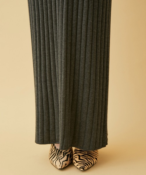 MADEMOISELLE ROPE'（マドモアゼル ロペ）の「【2点セット】デザインニット×リブワンピース（ワンピース・レディース・チャコールグレー/オフホワイト/ライトグリーン・38）」の9枚目の写真