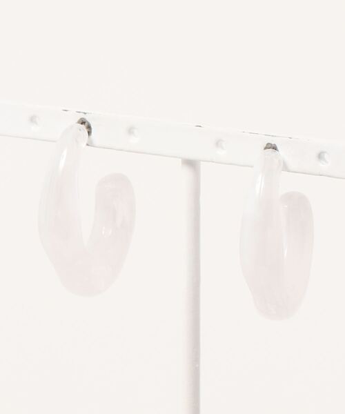 INGNI（イング）の「フックピアス(樹脂製)（ピアス（両耳用）・レディース・ブラウン/アイボリー/クリア・ONE SIZE）」の3枚目の写真