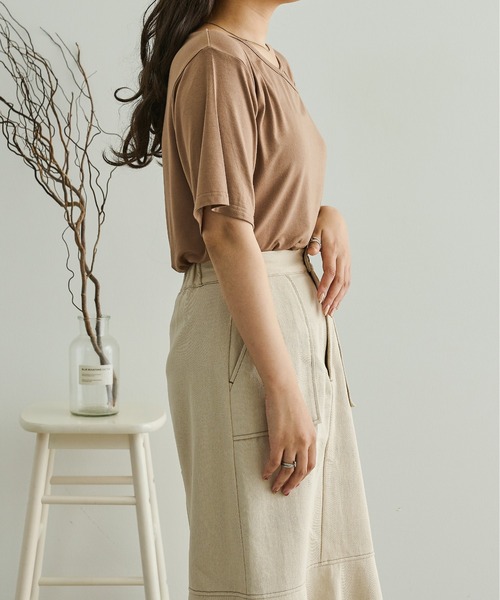 Ambre Neige（アンブルネージュ）の「アシンメトリートップス／【WEB/EC限定商品】（Tシャツ/カットソー・レディース・ダークブラウン/ベージュ・FREE）」の9枚目の写真