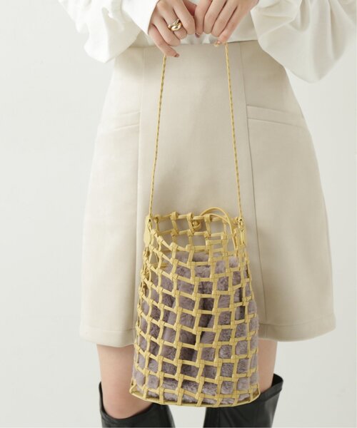 RAY CASSIN（レイカズン）の「ファー巾着×フィッシュネットトート（ショルダーバッグ・レディース・ベージュ/イエロー/キナリ・FREE）」の19枚目の写真