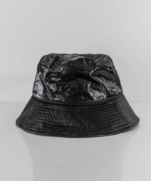 FOLLOWIN（フォロウィン）の「メタルライクバケットハット（ハット・レディース・ブラック/グレー/カーキ/シルバー・ONE SIZE）」の2枚目の写真