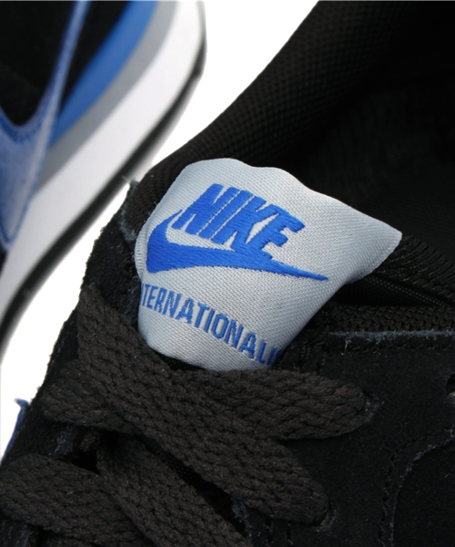 BEAMS BOY（ビームスボーイ）の「NIKE / インターナショナリスト レザー（631755）（スニーカー・レディース・グレー/ブラック・24/25/24.5）」の3枚目の写真