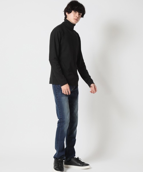 Beno(ビーノ)の「タートルネック マイクロスムース ロングスリーブ カットソー(Tシャツ/カットソー・メンズ・グレー/ベージュ/ブラック/オフホワイト・L/M/XL)」の10枚目の写真