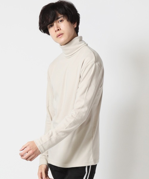 Beno(ビーノ)の「タートルネック マイクロスムース ロングスリーブ カットソー(Tシャツ/カットソー・メンズ・グレー/ベージュ/ブラック/オフホワイト・L/M/XL)」の16枚目の写真