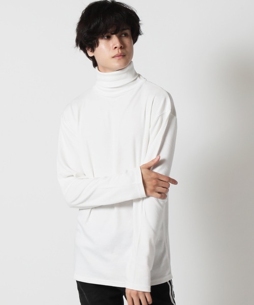 Beno(ビーノ)の「タートルネック マイクロスムース ロングスリーブ カットソー(Tシャツ/カットソー・メンズ・グレー/ベージュ/ブラック/オフホワイト・L/M/XL)」の19枚目の写真