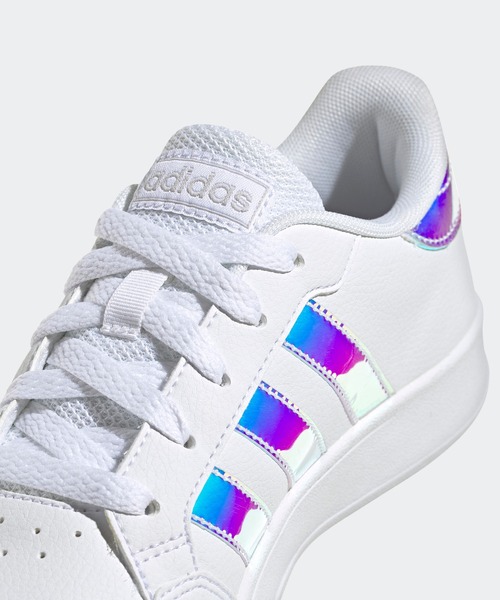 adidas（アディダス）の「ブレイクネット [Breaknet] アディダス（キッズ/子供用）（スニーカー・キッズ・ホワイト×ブルー・23.0cm/22.5cm/23.5cm/24.0cm/17.0cm/22.0cm/18cm/25.0cm/24.5cm/21.0cm/19.0cm/20.0cm）」の4枚目の写真