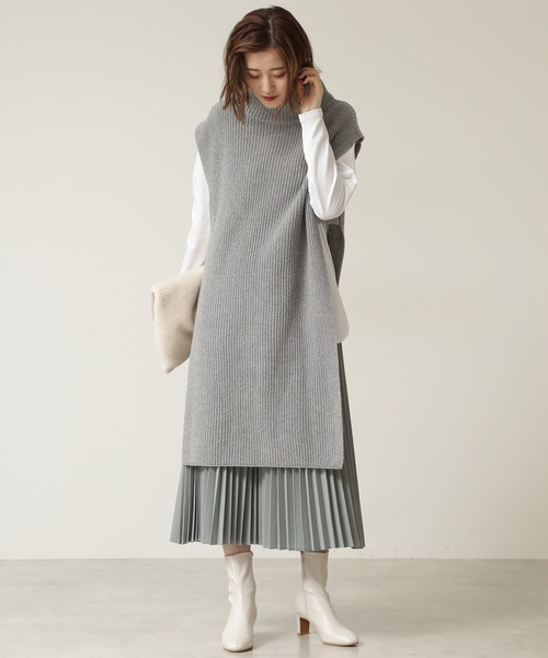 NATURAL BEAUTY BASIC（ナチュラルビューティーベーシック）の「ＢＲｉＣＯ畦チュニックベスト（ベスト・レディース・グレー/ベージュ/ブルー・MEDIUM）」の12枚目の写真