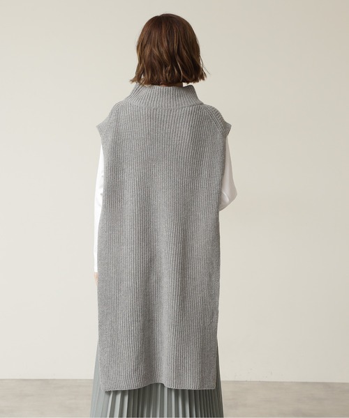 NATURAL BEAUTY BASIC（ナチュラルビューティーベーシック）の「ＢＲｉＣＯ畦チュニックベスト（ベスト・レディース・グレー/ベージュ/ブルー・MEDIUM）」の4枚目の写真