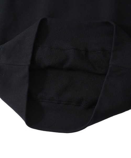 WP（ダブリューピー）の「WP / ダブリューピー：DEEP AND HYBRID CREWNECK SWEAT：WP06-T117[WAX]（スウェット・メンズ・ブラック×ホワイト/グレー系・XL/XXL）」の6枚目の写真
