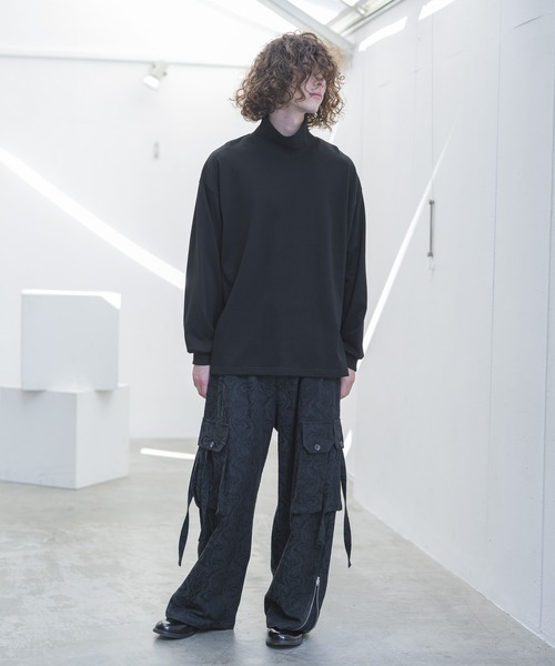 CASPER JOHN(キャスパージョン)の「Heavy weight mock neck loose long T-shirts/ヘビーウェイトモックネックルーズロンT(Tシャツ/カットソー・メンズ・ホワイト/チャコールグレー/ブラック/ベージュ/グレー・SMALL/MEDIUM/LARGE)」の12枚目の写真