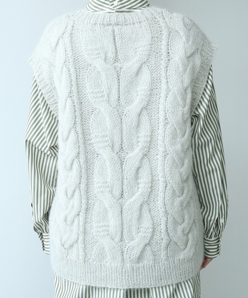 cardo fabrica（カルドファブリカ）の「モヘヤケーブルハンドニットベスト（ベスト・レディース・パープル/グレー・FREE）」の9枚目の写真