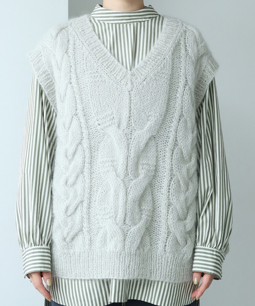 cardo fabrica（カルドファブリカ）の「モヘヤケーブルハンドニットベスト（ベスト・レディース・パープル/グレー・FREE）」の16枚目の写真