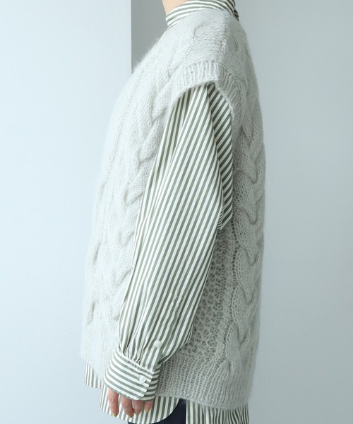 cardo fabrica（カルドファブリカ）の「モヘヤケーブルハンドニットベスト（ベスト・レディース・パープル/グレー・FREE）」の8枚目の写真