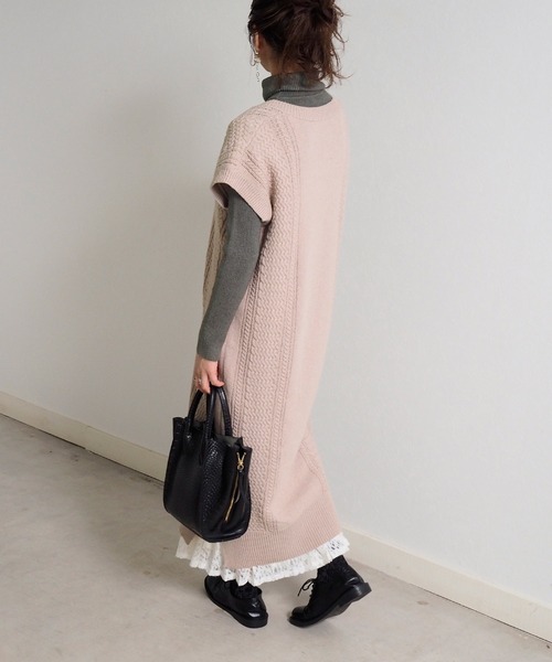 Crisp（クリスプ）の「ケーブルロングニットワンピース（ワンピース・レディース・パープル/グリーン・FREE）」の4枚目の写真