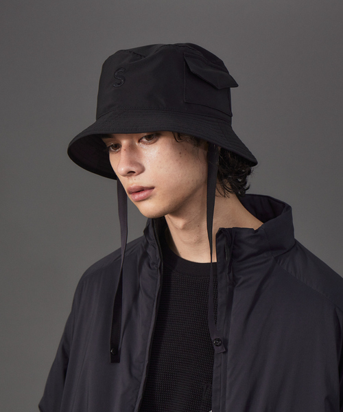 SUPERTHANKS（スーパーサンクス）の「【SUPERTHANKS / スーパーサンクス】リボンテープ バケット ハット（ハット・メンズ・ブラック/カーキ・フリー）」の2枚目の写真