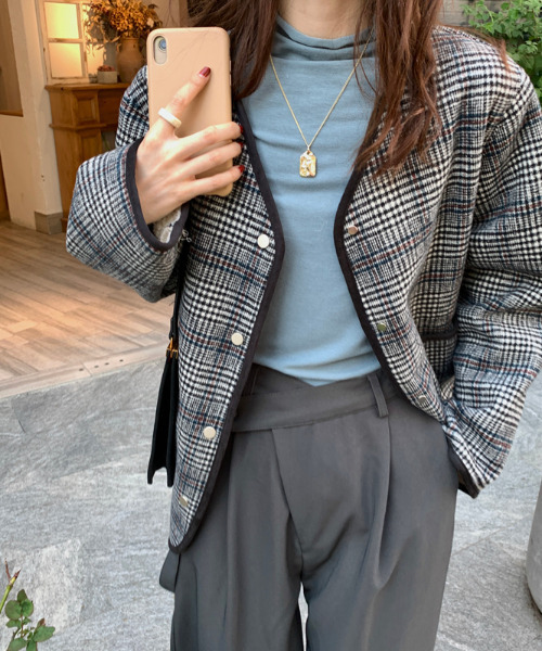 emi+（エミプラス）の「ノーカラーチェックジャケット（ノーカラー